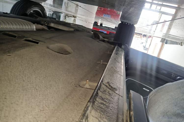 Used Hongqi HS5 2023 2.0T Qixiang Pro Edition Left Side Sill