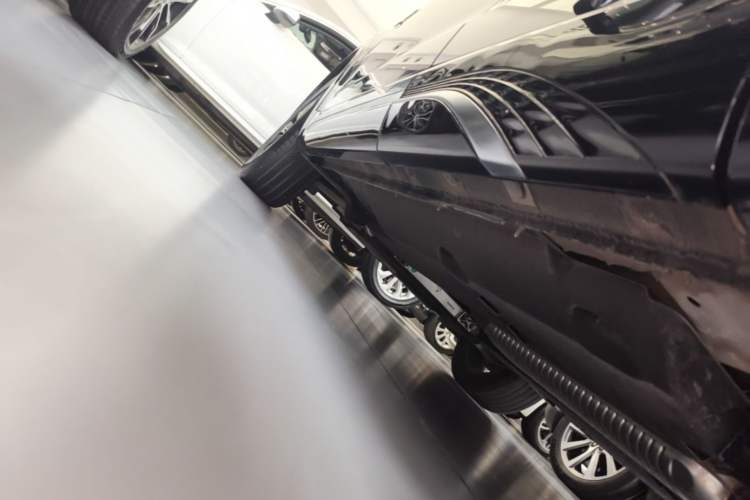 Used Hongqi HS5 2023 2.0T Qixiang Pro Edition Left Side Sill