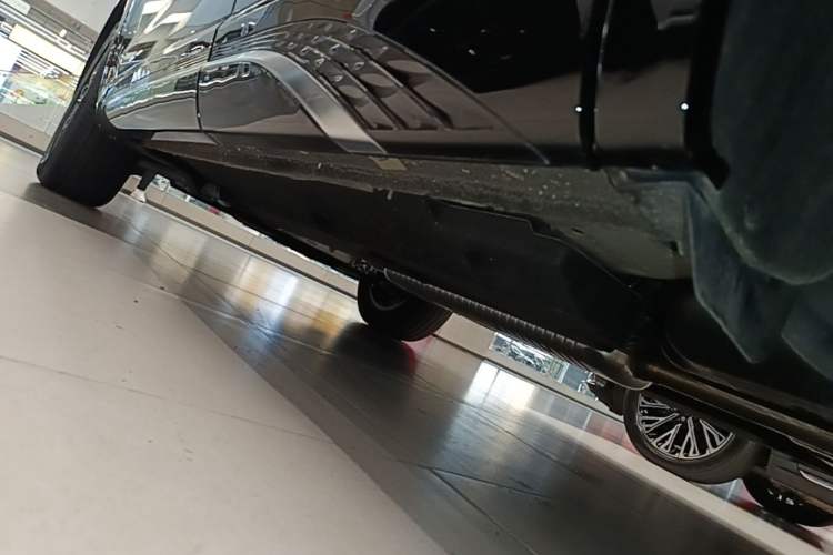 Used Hongqi HS5 2023 2.0T Qixiang Pro Edition Left Side Sill