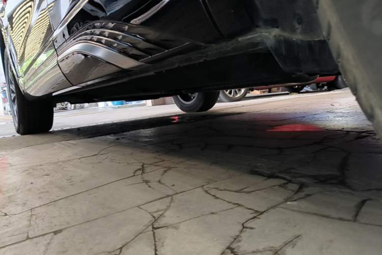 Used Hongqi HS5 2023 2.0T Qixiang Pro Edition Left Side Sill