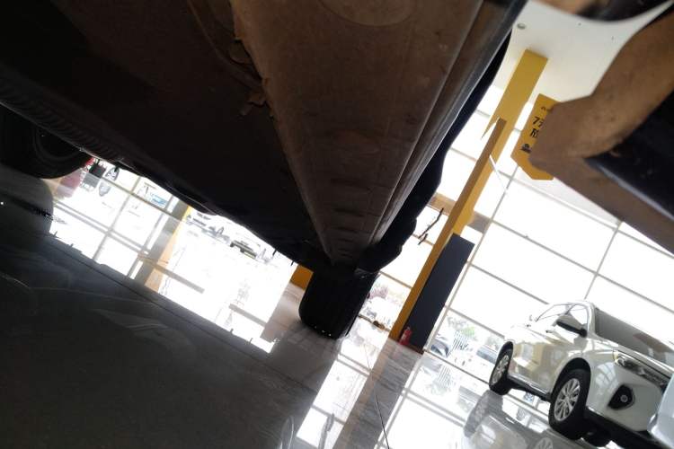 Used Hongqi HS5 2023 2.0T Qixiang Pro Edition Left Side Sill