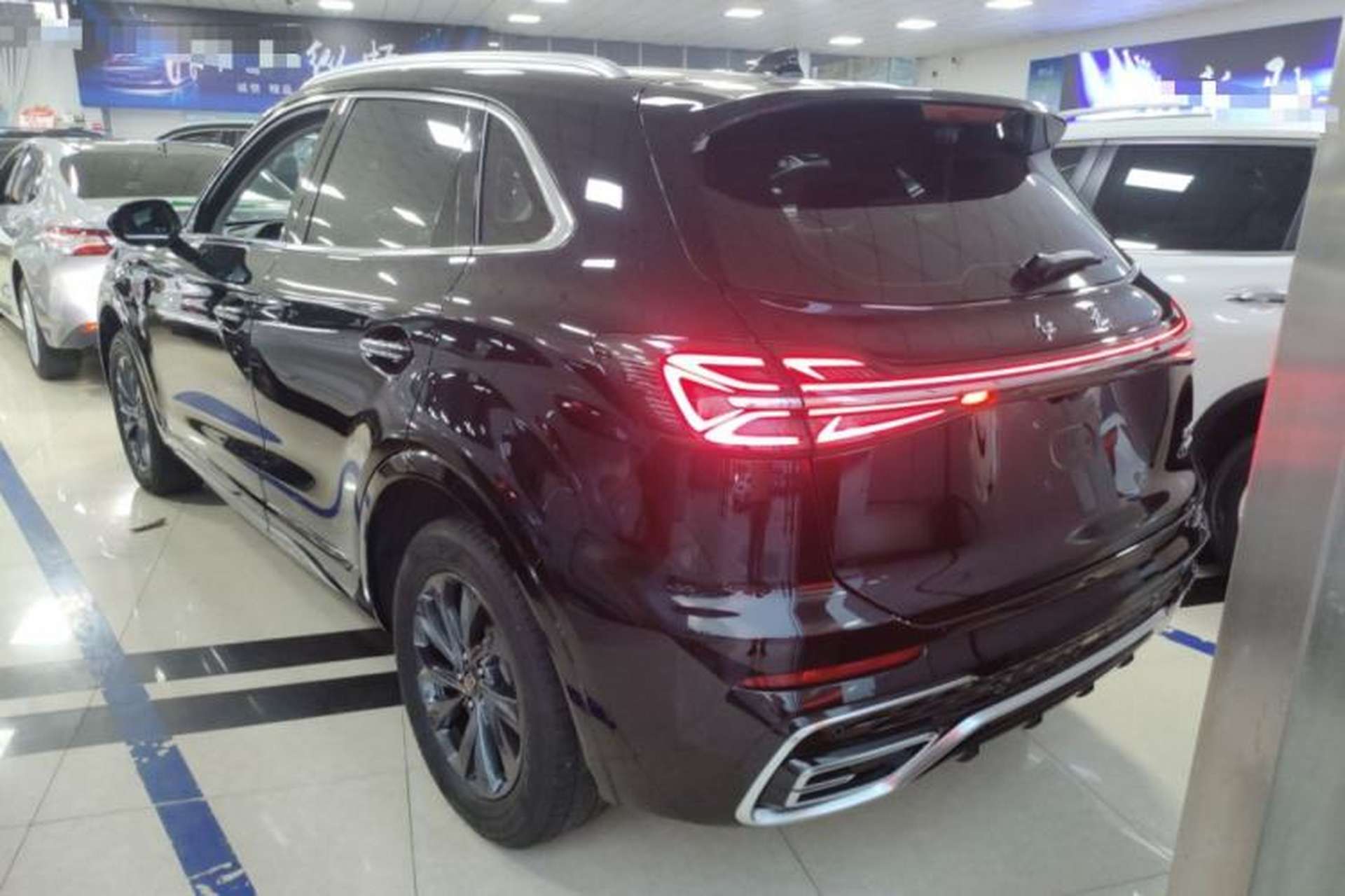 Used Hongqi HS5 2023 2.0T Qixiang Pro Edition Rear Left 45 Deg