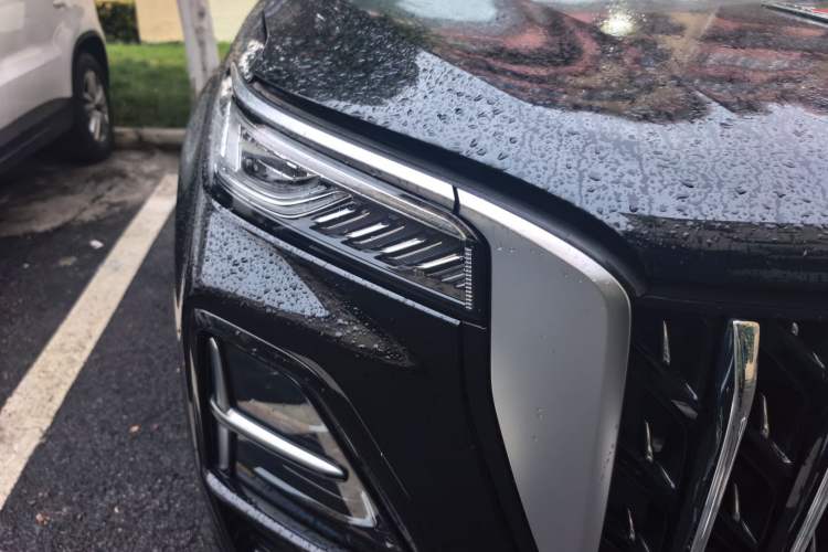 Used Hongqi HS5 2023 2.0T Qixiang Pro Edition Right Front Headlight