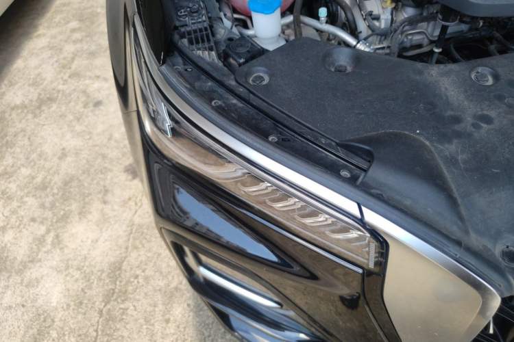 Used Hongqi HS5 2023 2.0T Qixiang Pro Edition Right Front Headlight