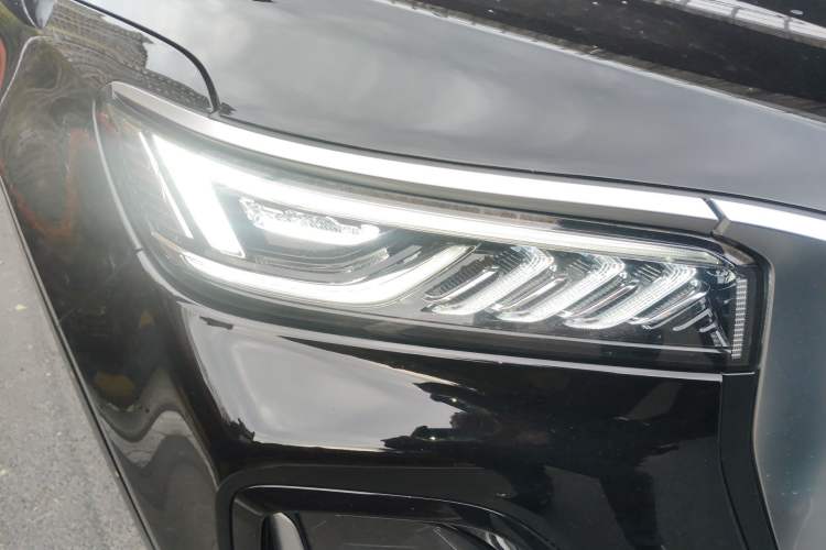 Used Hongqi HS5 2023 2.0T Qixiang Pro Edition Right Front Headlight