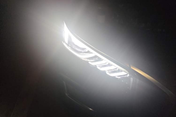 Used Hongqi HS5 2023 2.0T Qixiang Pro Edition Right Front Headlight