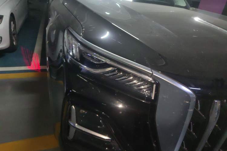 Used Hongqi HS5 2023 2.0T Qixiang Pro Edition Right Front Headlight