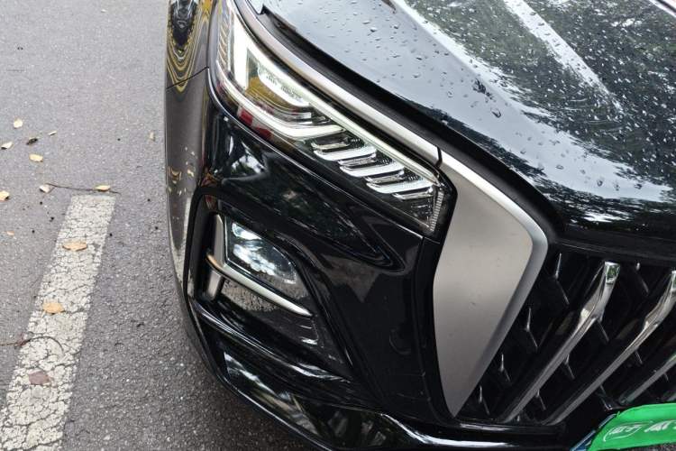 Used Hongqi HS5 2023 2.0T Qixiang Pro Edition Right Front Headlight