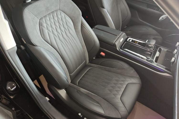 Used Hongqi HS5 2023 2.0T Qixiang Pro Edition Right Front Seat