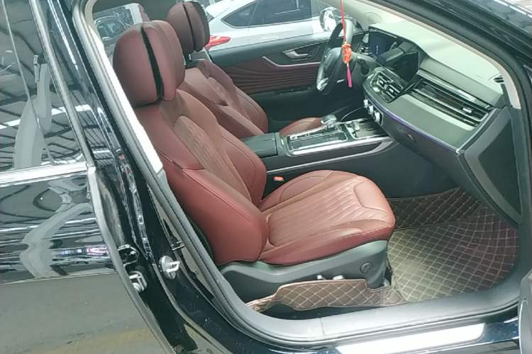 Used Hongqi HS5 2023 2.0T Four-Wheel Drive Flagship Pro Edition Right Front Seat