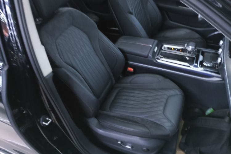 Used Hongqi HS5 2023 2.0T Qixiang Pro Edition Right Front Seat