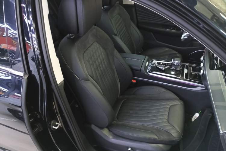 Used Hongqi HS5 2023 2.0T Qixiang Pro Edition Right Front Seat