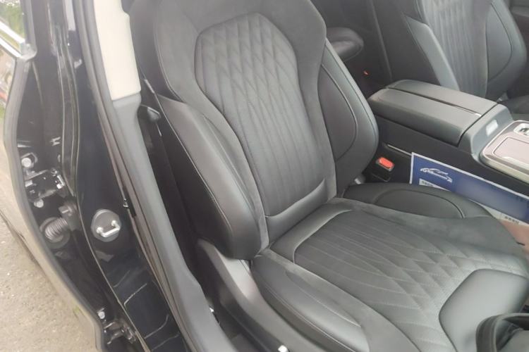 Used Hongqi HS5 2023 2.0T Four-Wheel Drive Flagship Pro Edition Right Front Seat