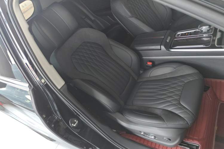 Used Hongqi HS5 2023 2.0T Qixiang Pro Edition Right Front Seat