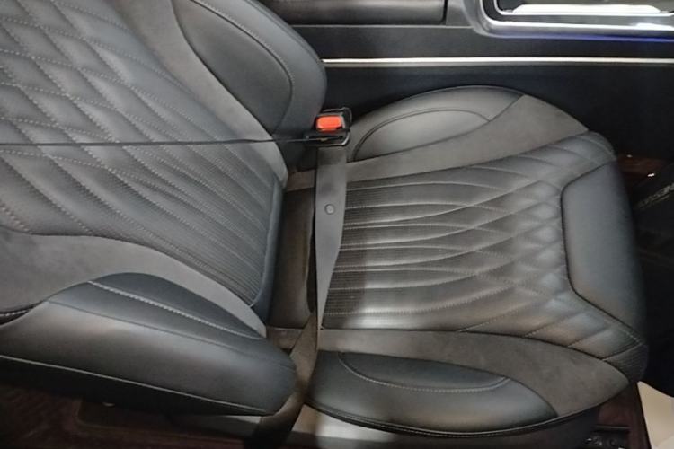 Used Hongqi HS5 2023 2.0T Four-Wheel Drive Flagship Pro Edition Right Front Seat