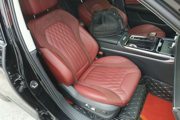 Used Hongqi HS5 2023 2.0T Qixiang Pro Edition Right Front Seat