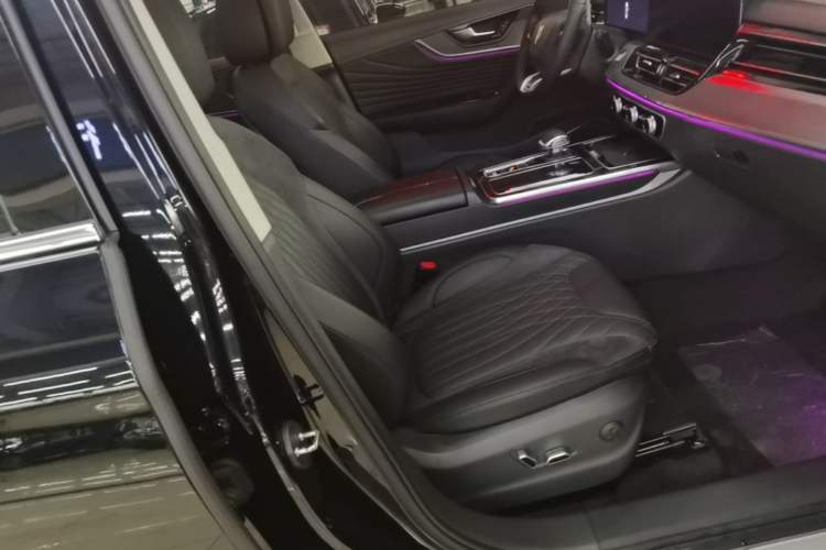 Used Hongqi HS5 2023 2.0T Qixiang Pro Edition Right Front Seat