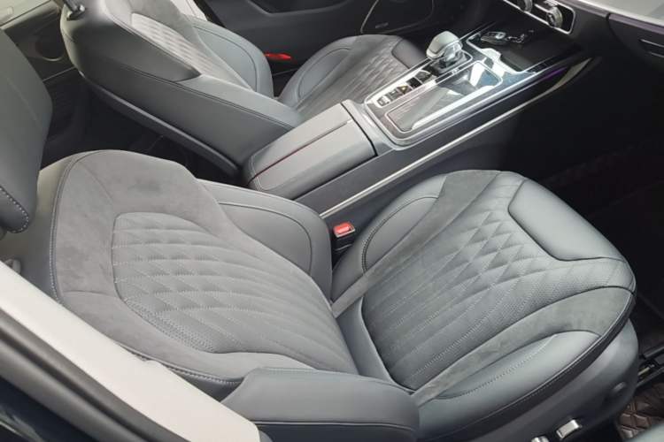Used Hongqi HS5 2023 2.0T Qixiang Pro Edition Right Front Seat
