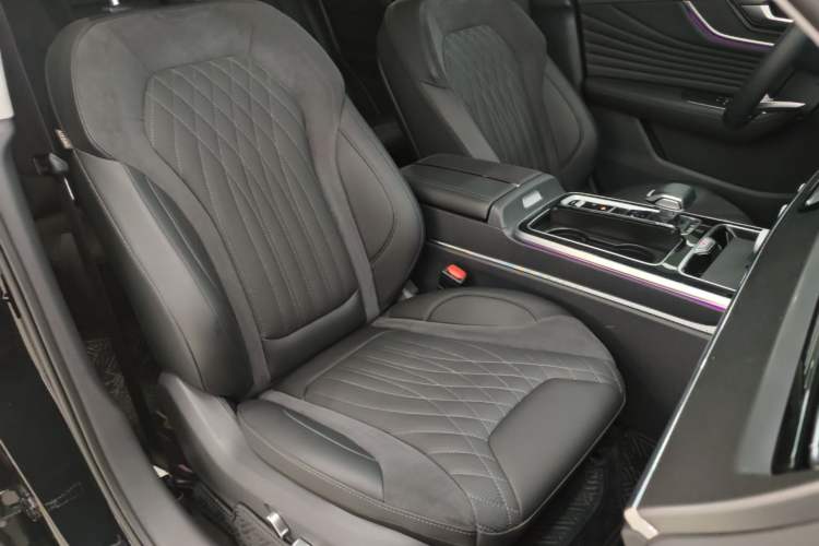 Used Hongqi HS5 2023 2.0T Four-Wheel Drive Flagship Pro Edition Right Front Seat