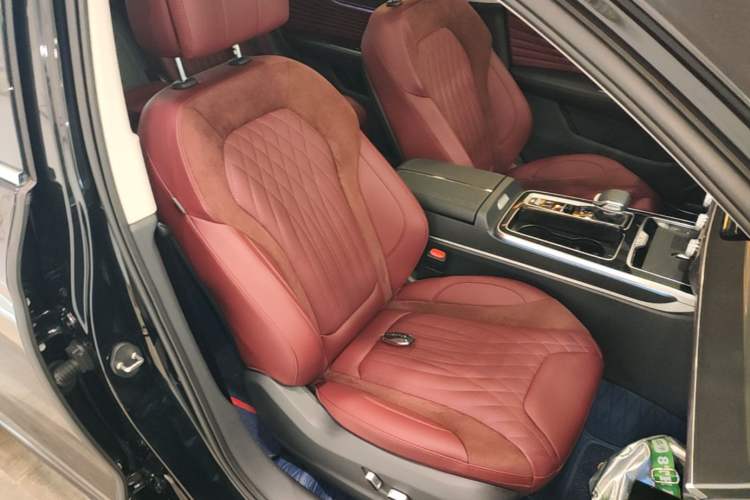 Used Hongqi HS5 2023 2.0T Qixiang Pro Edition Right Front Seat
