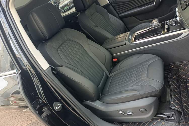 Used Hongqi HS5 2023 2.0T Four-Wheel Drive Flagship Pro Edition Right Front Seat