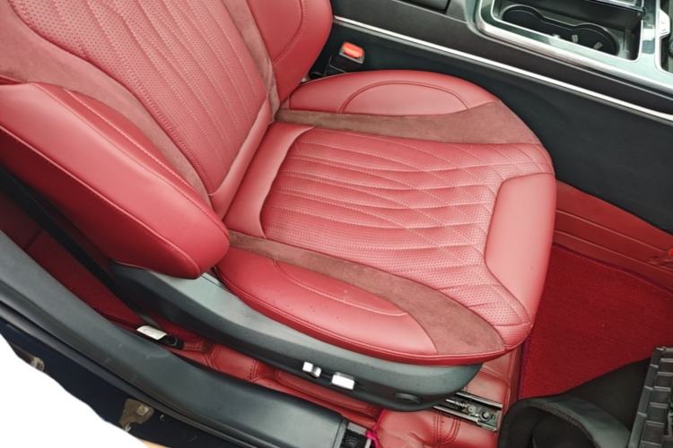 Used Hongqi HS5 2023 2.0T Qixiang Pro Edition Right Front Seat