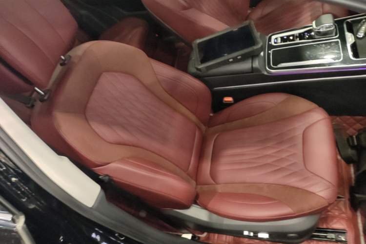 Used Hongqi HS5 2023 2.0T Qixiang Pro Edition Right Front Seat