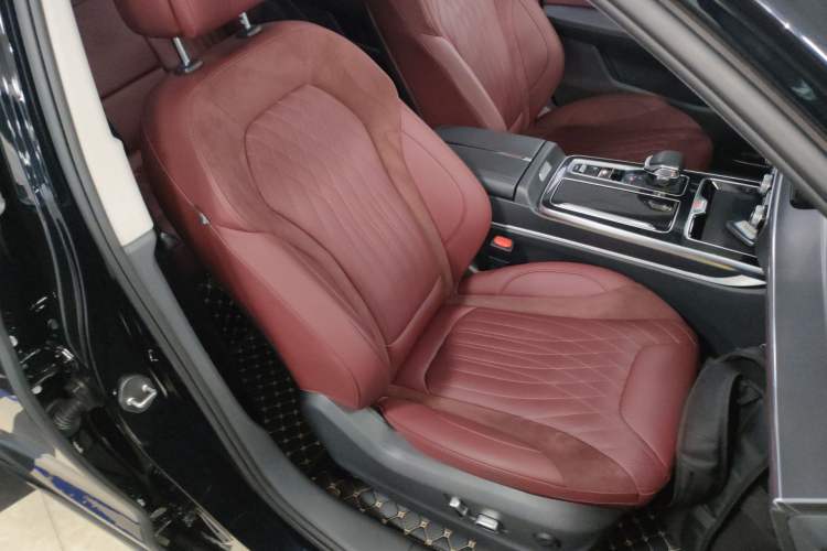 Used Hongqi HS5 2023 2.0T Qixiang Pro Edition Right Front Seat