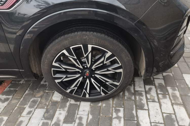Used Hongqi HS5 2023 2.0T Four-Wheel Drive Flagship Pro Edition Right Front Wheel Hub
