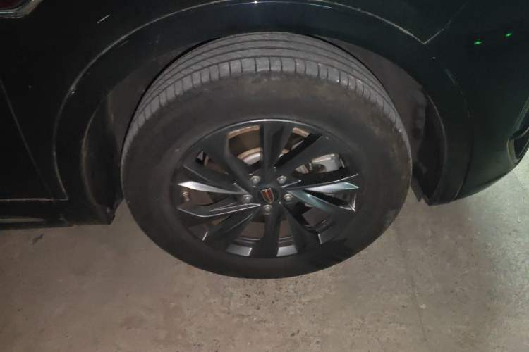 Used Hongqi HS5 2023 2.0T Qixiang Pro Edition Right Front Wheel Hub
