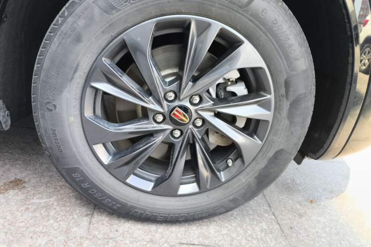 Used Hongqi HS5 2023 2.0T Qixiang Pro Edition Right Front Wheel Hub