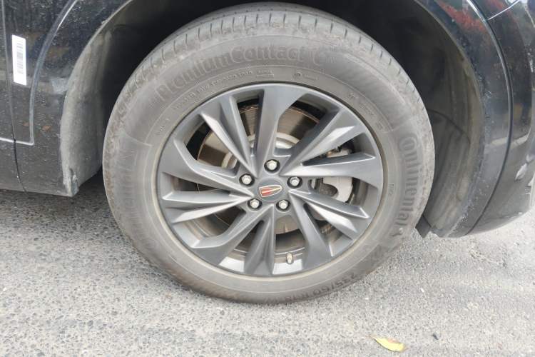 Used Hongqi HS5 2023 2.0T Qixiang Pro Edition Right Front Wheel Hub