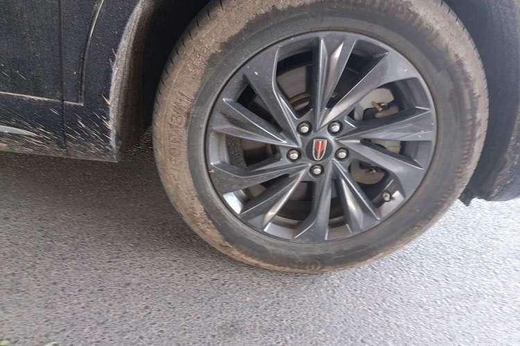 Used Hongqi HS5 2023 2.0T Qixiang Pro Edition Right Front Wheel Hub