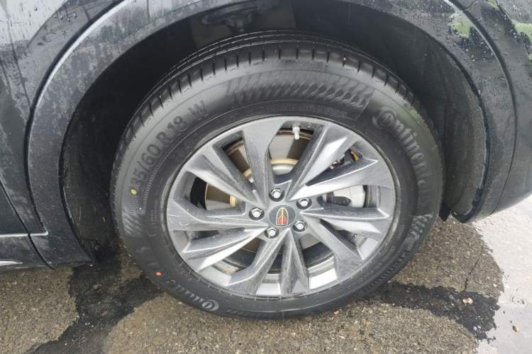 Used Hongqi HS5 2023 2.0T Qixiang Pro Edition Right Front Wheel Hub