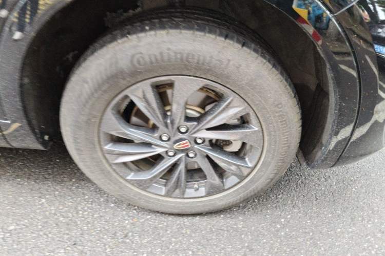 Used Hongqi HS5 2023 2.0T Qixiang Pro Edition Right Front Wheel Hub