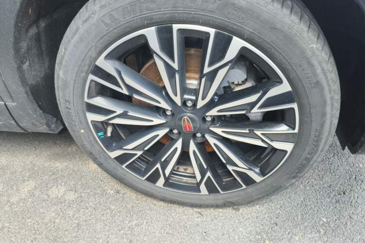 Used Hongqi HS5 2023 2.0T Four-Wheel Drive Flagship Pro Edition Right Front Wheel Hub