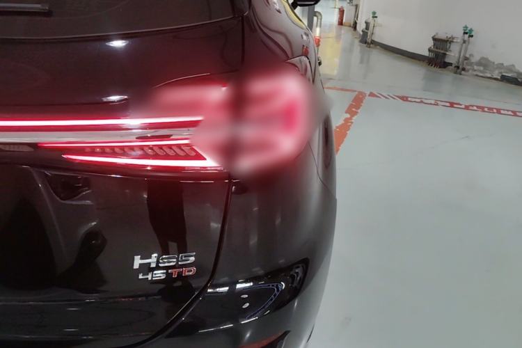 Used Hongqi HS5 2023 2.0T Four-Wheel Drive Flagship Pro Edition Right Rear Taillight