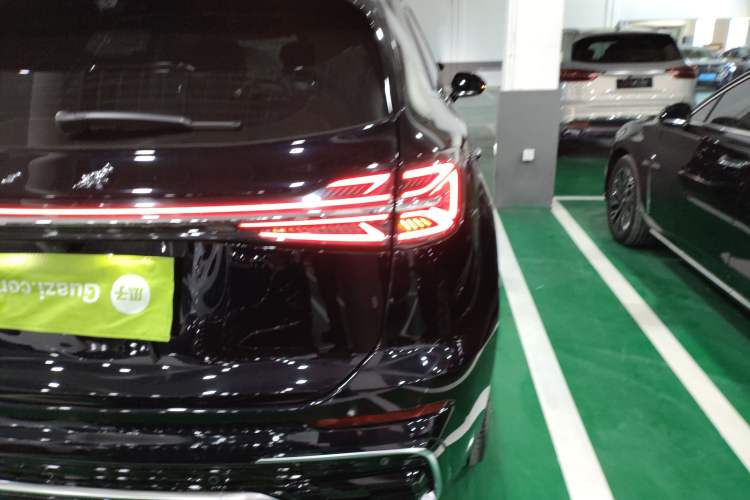 Used Hongqi HS5 2023 2.0T Four-Wheel Drive Flagship Pro Edition Right Rear Taillight