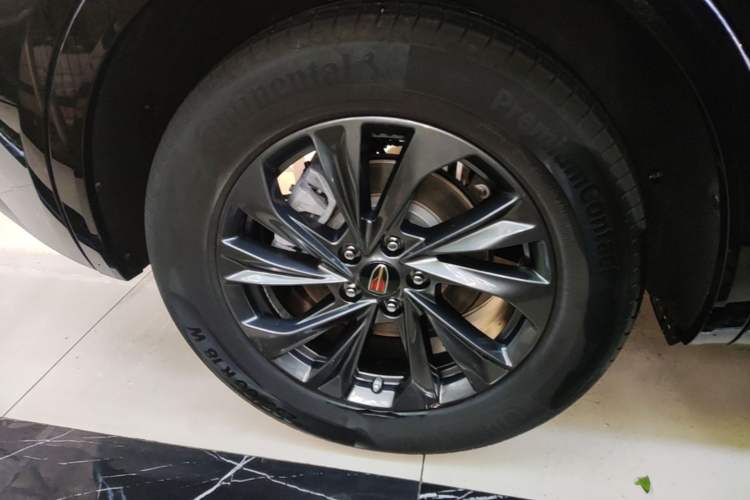 Used Hongqi HS5 2023 2.0T Qixiang Pro Edition Right Rear Wheel Hub
