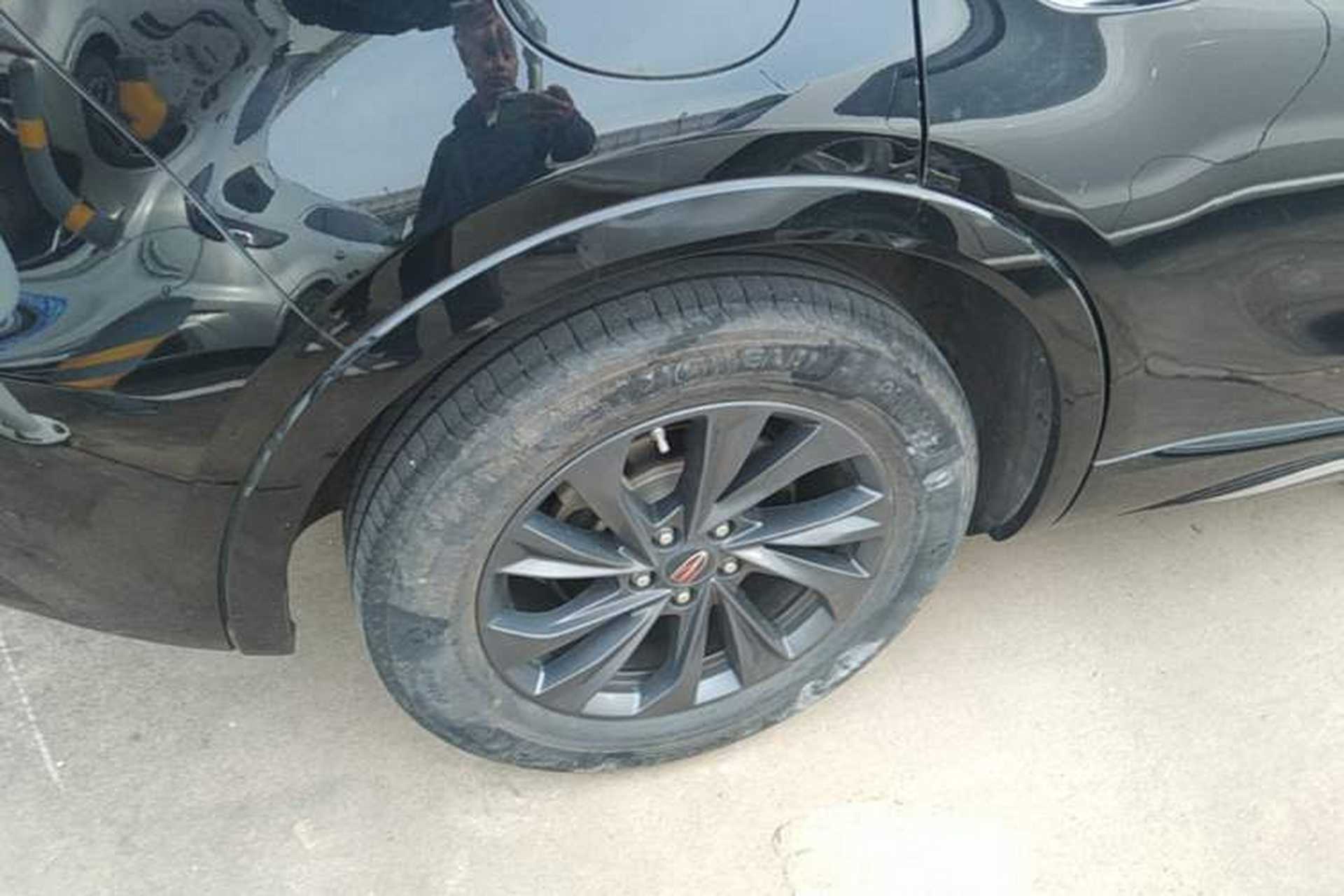 Used Hongqi HS5 2023 2.0T Qixiang Pro Edition Right Rear Wheel Hub