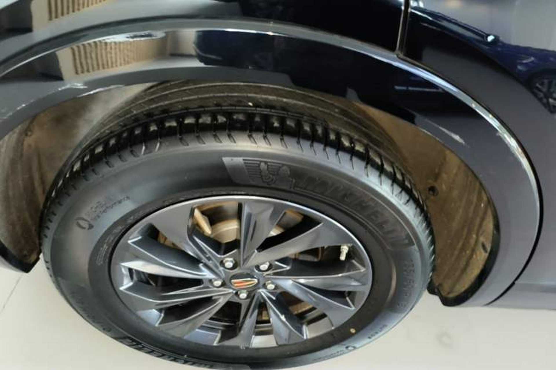 Used Hongqi HS5 2023 2.0T Qixiang Pro Edition Right Rear Wheel Hub