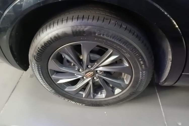Used Hongqi HS5 2023 2.0T Qixiang Pro Edition Right Rear Wheel Hub