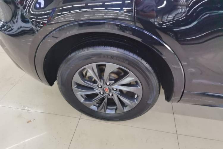 Used Hongqi HS5 2023 2.0T Qixiang Pro Edition Right Rear Wheel Hub