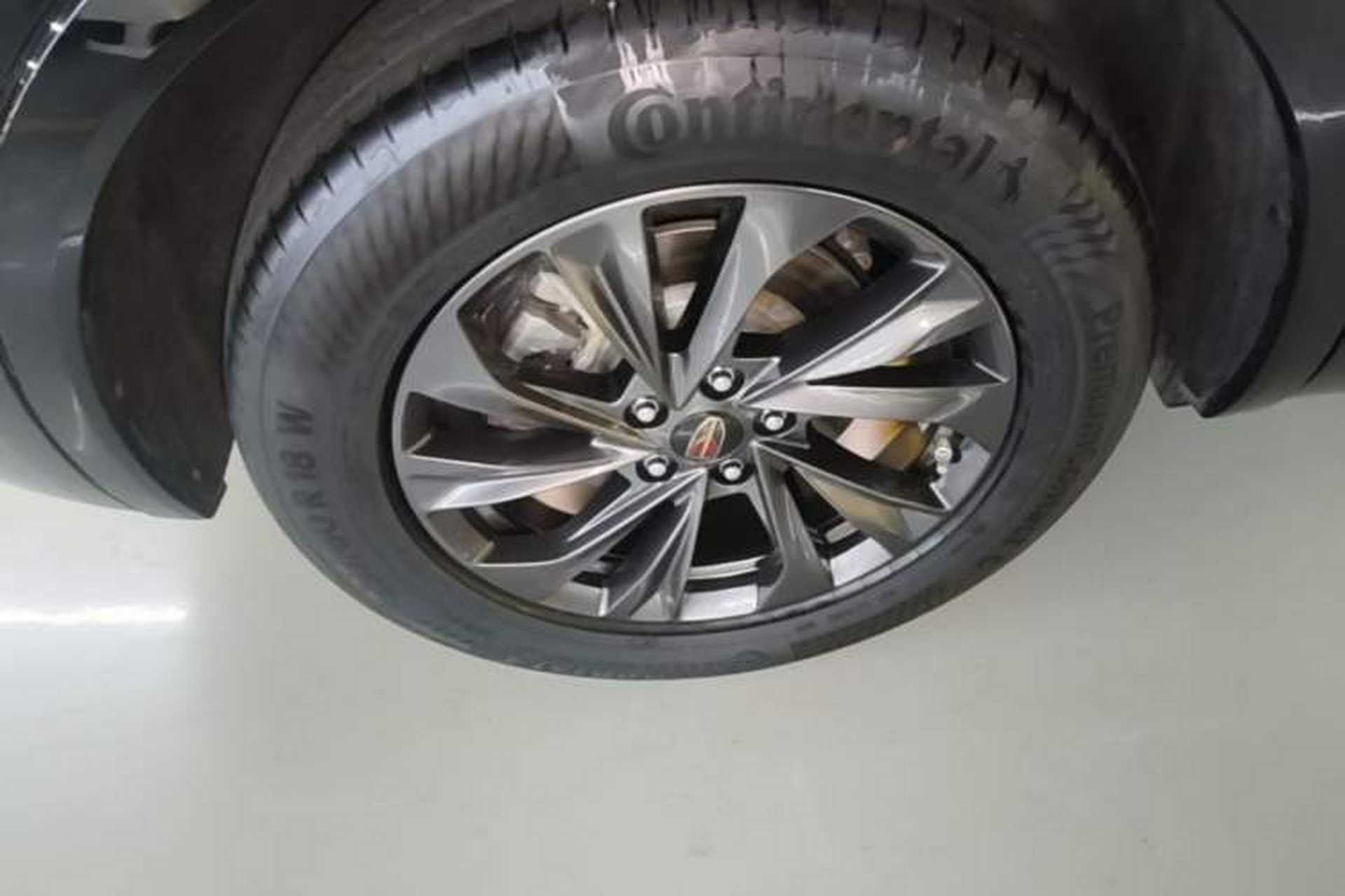 Used Hongqi HS5 2023 2.0T Qixiang Pro Edition Right Rear Wheel Hub