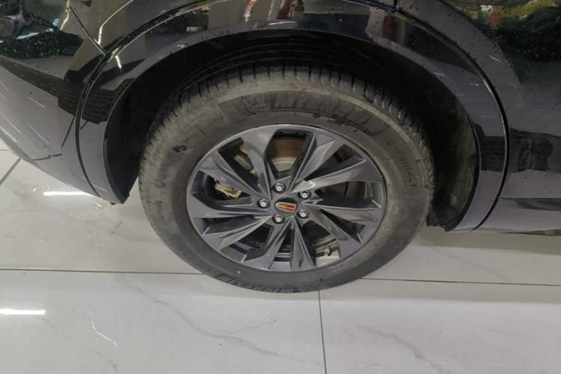 Used Hongqi HS5 2023 2.0T Qixiang Pro Edition Right Rear Wheel Hub