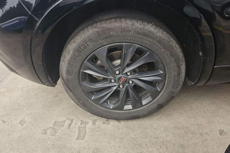 Used Hongqi HS5 2023 2.0T Qixiang Pro Edition Right Rear Wheel Hub