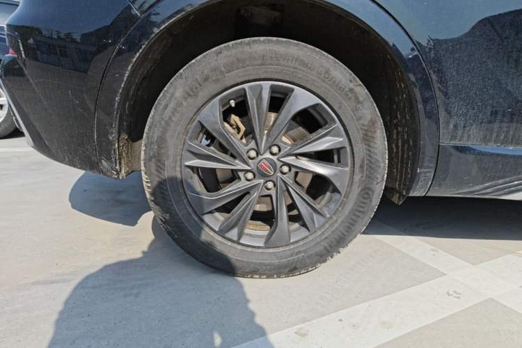 Used Hongqi HS5 2023 2.0T Qixiang Pro Edition Right Rear Wheel Hub