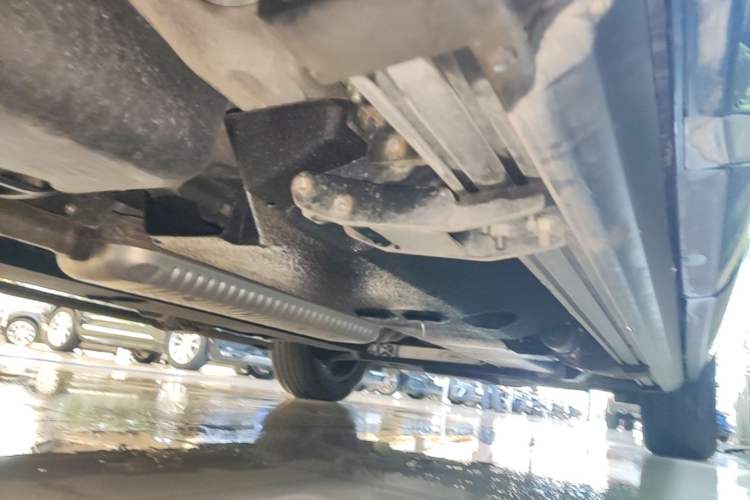 Used Hongqi HS5 2023 2.0T Qixiang Pro Edition Right Side Sill