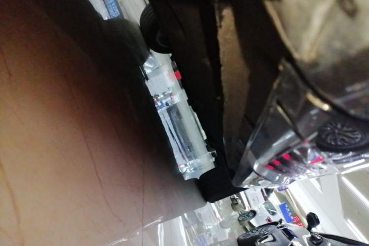 Used Hongqi HS5 2023 2.0T Qixiang Pro Edition Right Side Sill