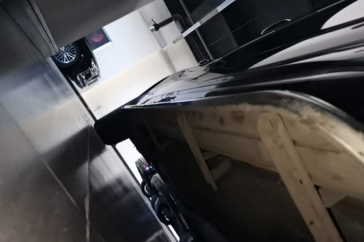 Used Hongqi HS5 2023 2.0T Qixiang Pro Edition Right Side Sill